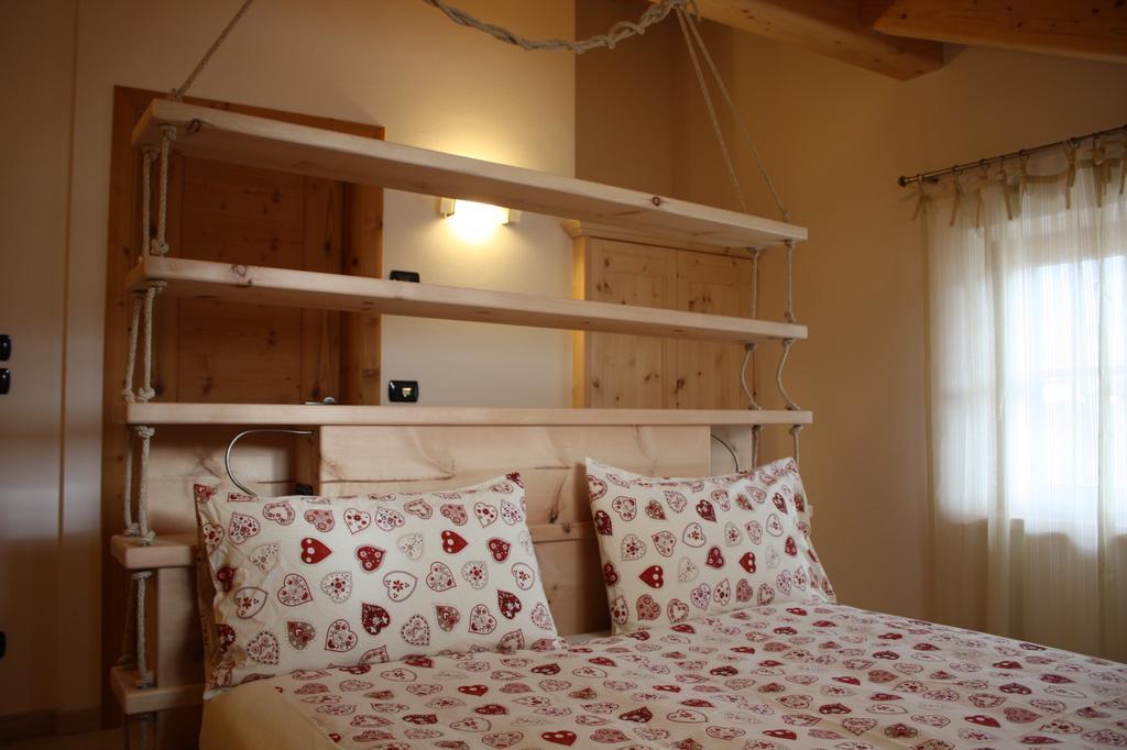 Agriturismo Pianrestel Cavalese Habitación foto