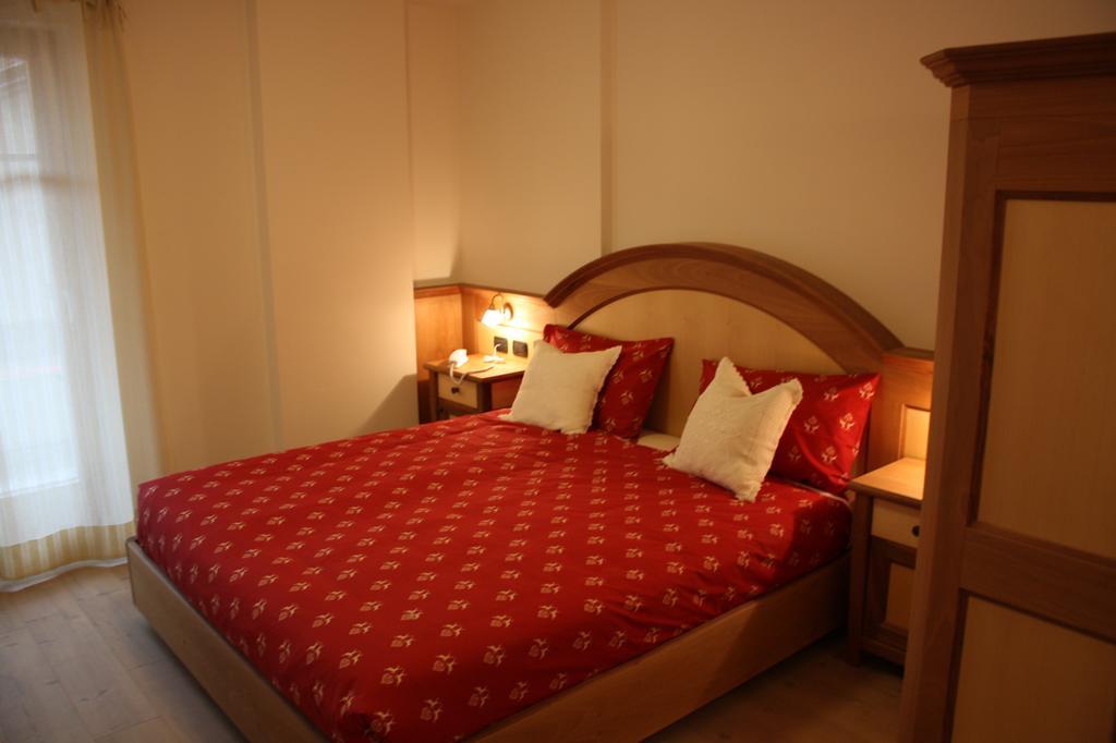 Agriturismo Pianrestel Cavalese Habitación foto