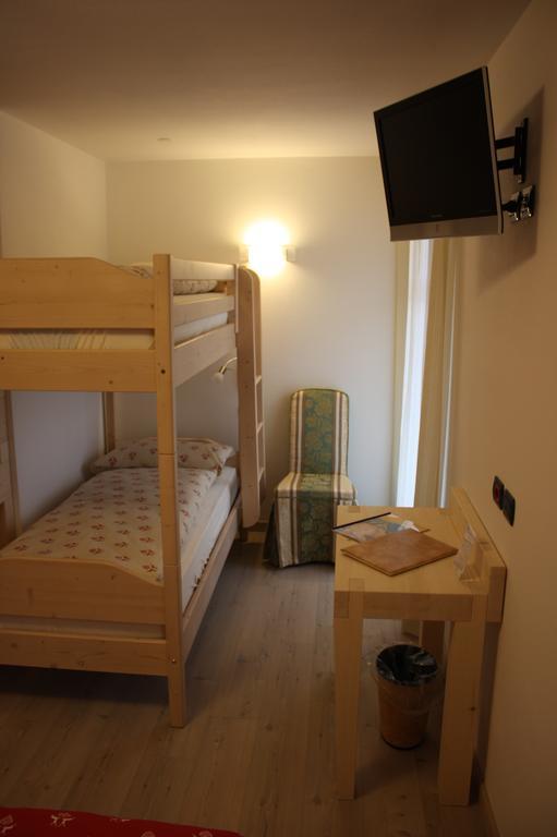 Agriturismo Pianrestel Cavalese Habitación foto